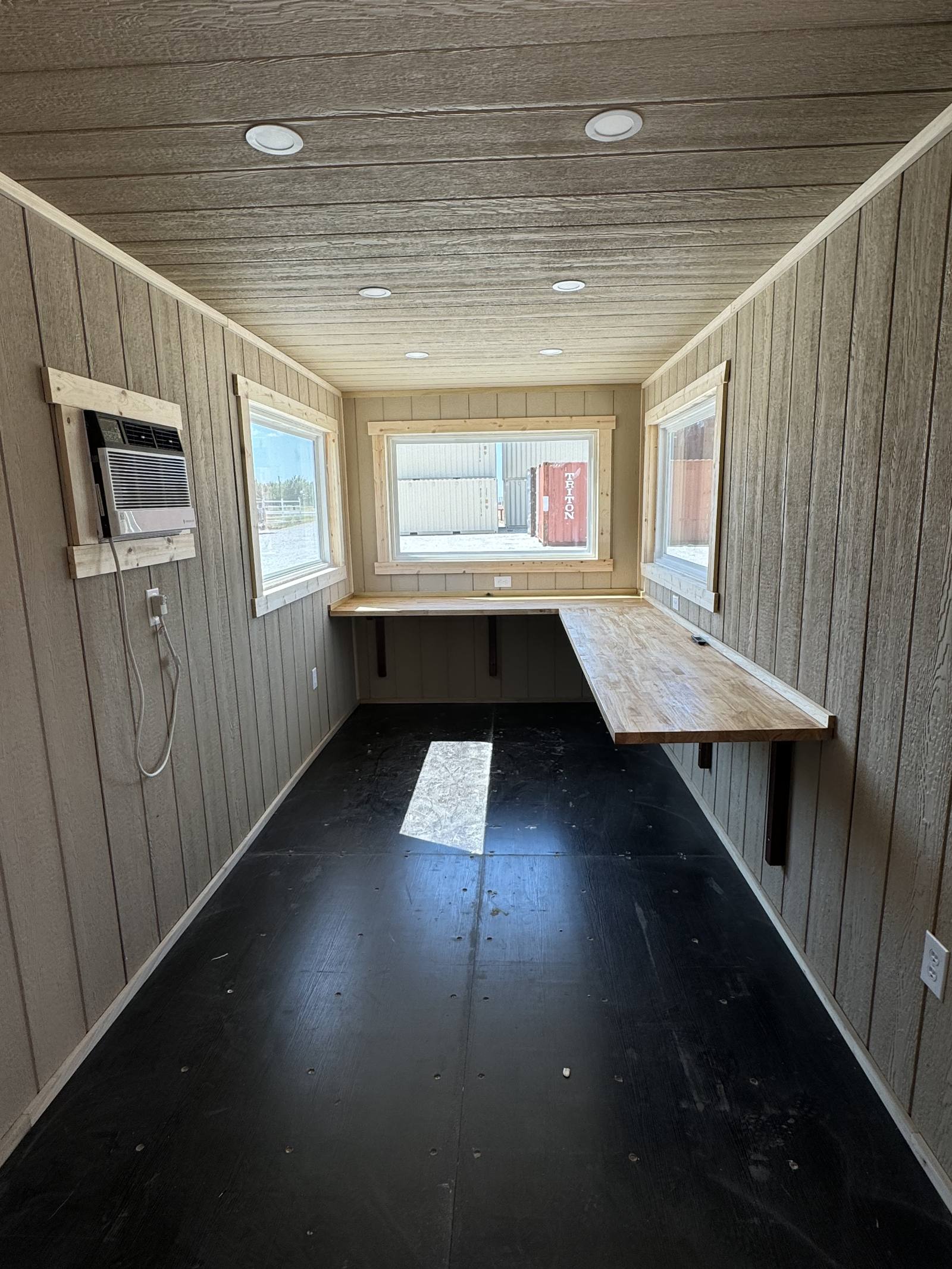 20 ft Office — interior