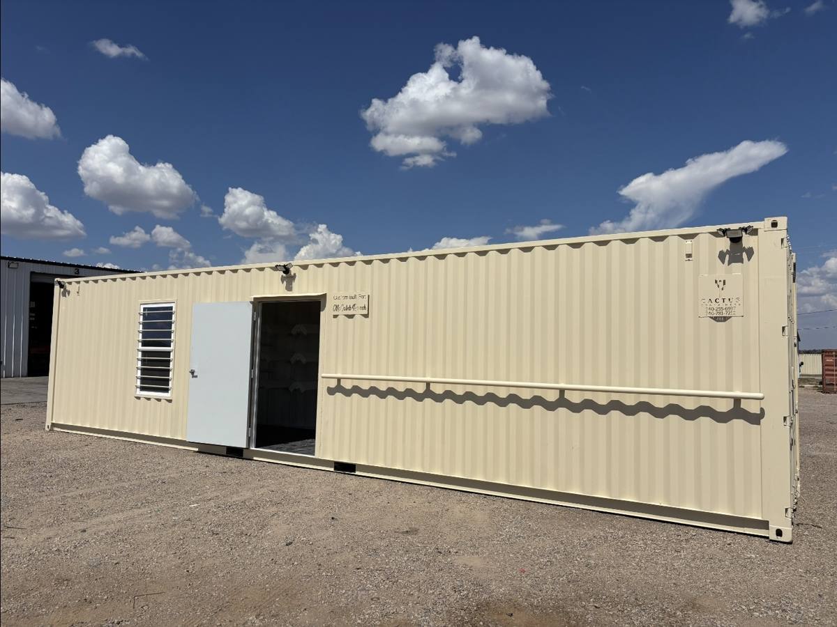 Basic 40 ft tack room built by Cactus Containers